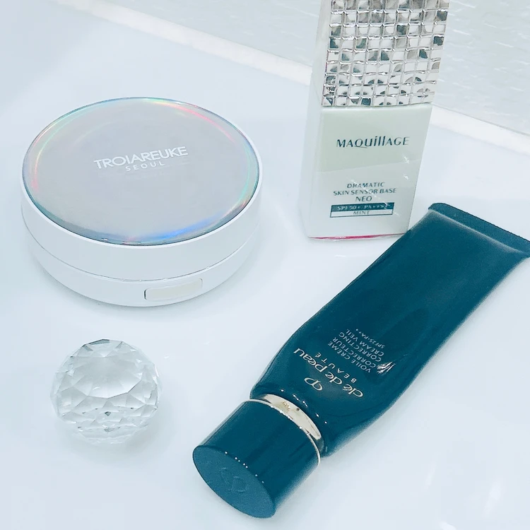 マキアージュ「ドラマティックスキンセンサーベース NEO / ミント」、クレ・ド・ポー ボーテ「ヴォワールコレクチュールｎ」、トロイアルケ「SEOUL エステティッククッション／ピンクベージュ」