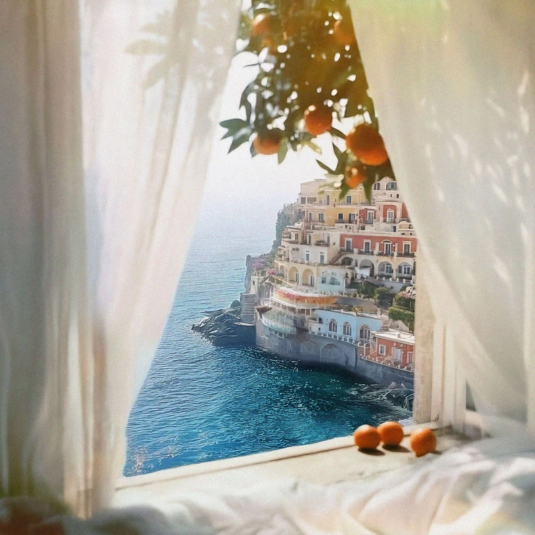 【AMALFI DAYDREAM(アマルフィ デイドリーム)】輝く海辺を照らすやわらかな陽射しのなかでまどろむ香り