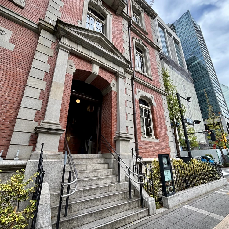 平日が狙い目！何度も行列で断念した丸の内カフェについにGO｜Café1894_1