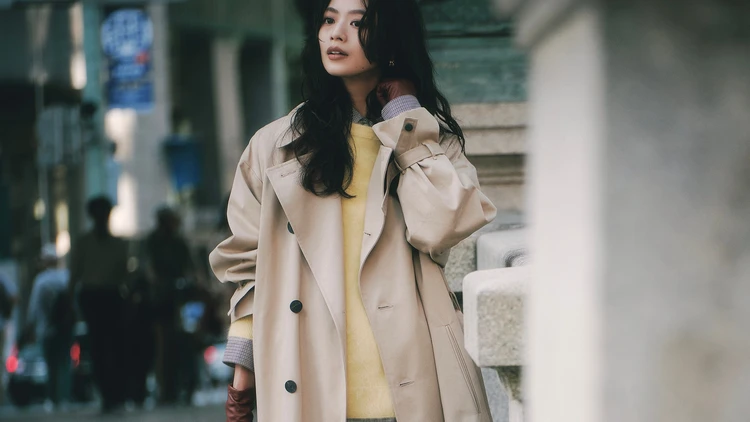 【差し色ニットコーデ】好印象を約束するチアフルニット×チェックシャツ【BAILA今日のコーデ】