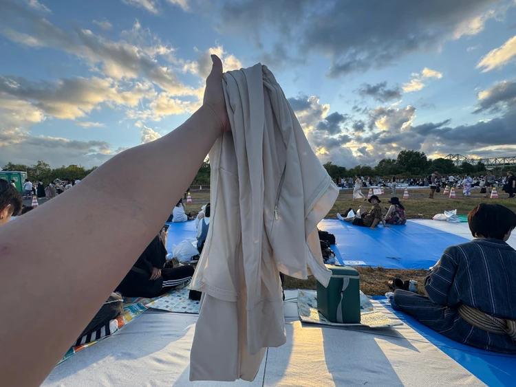 花火大会 必需品 ラッシュガード