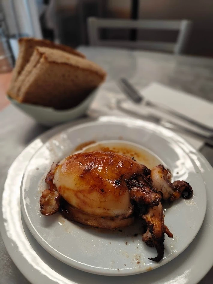 マヨルカ島　マーケット　市場　イカ