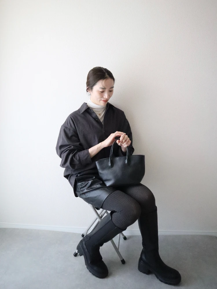 オリエンタルトラフィック　Oriental Traffic　黒　ブーツ　ロング　厚底　サイドゴア　ユニクロ　MIX　1月　コーデ　脚長　縦長