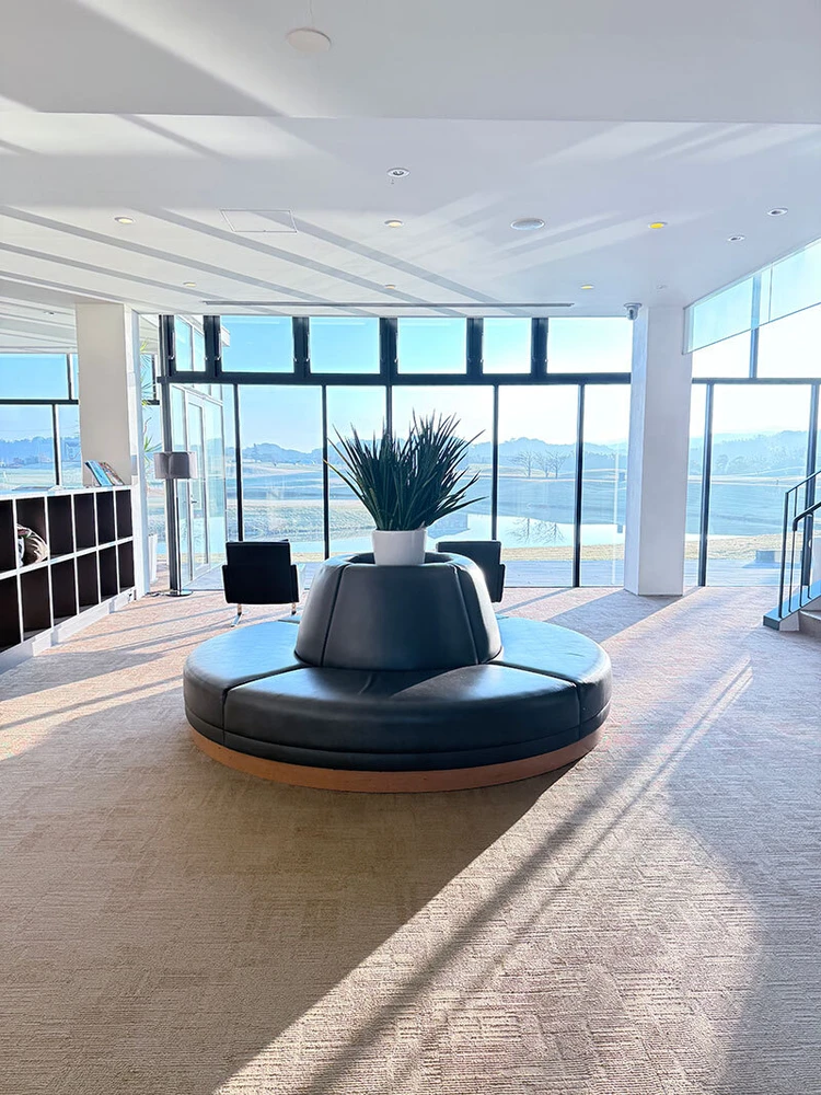 ブリストルヒルで過ごす、ラグジュアリーな大人女子ゴルフ_2_1