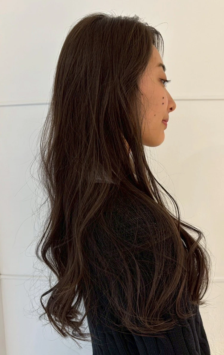 30代　髪型　ロングのサイド