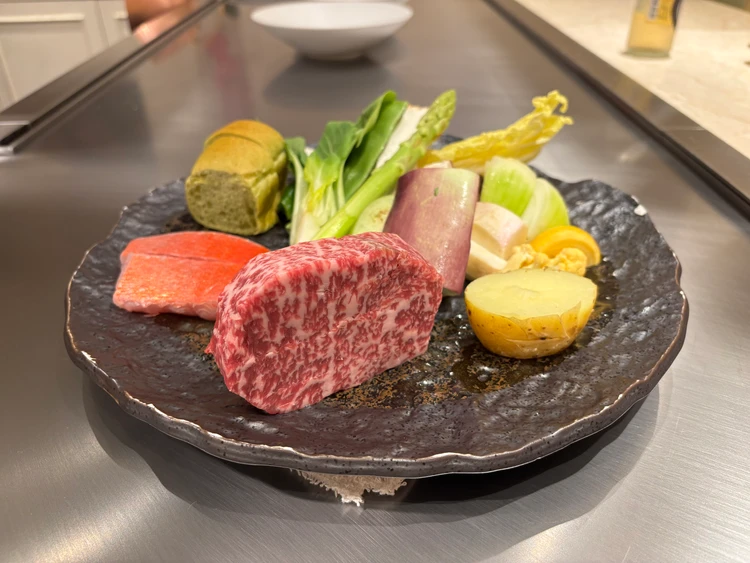 Cheval Rouge【大阪堂島　100名店にも選ばれた鉄板焼き】30代OLご褒美平日昼ランチ_4