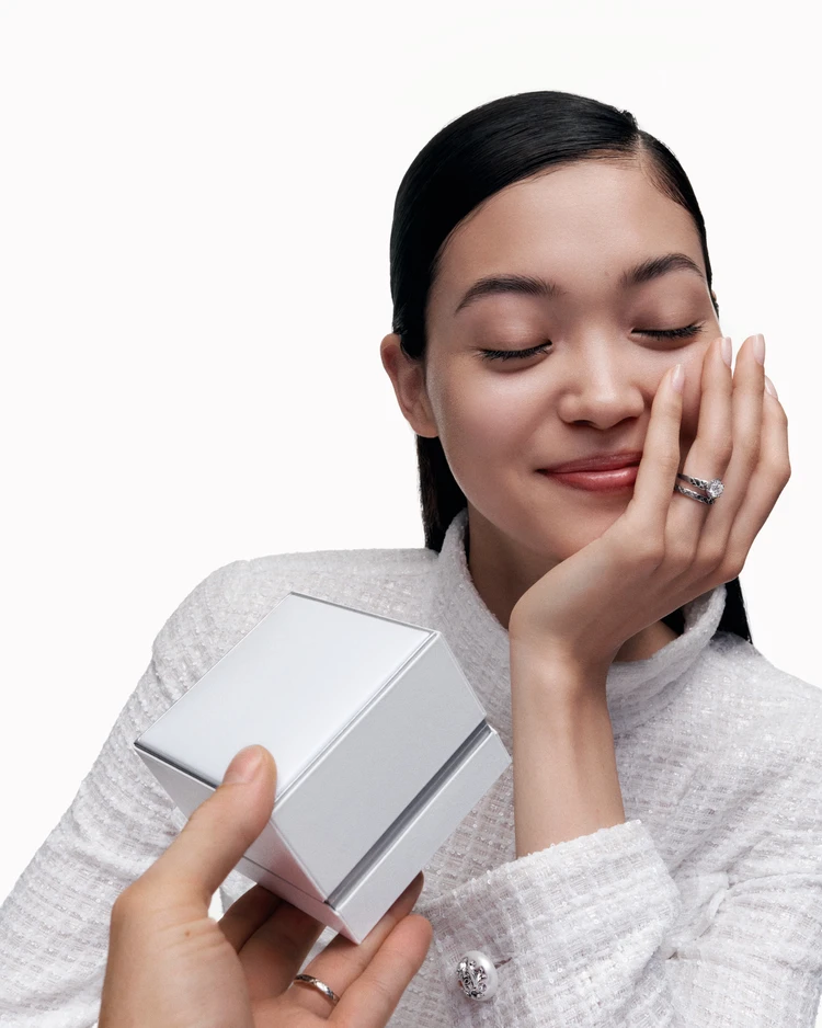 シャネル　ブライダルフェア　モデル