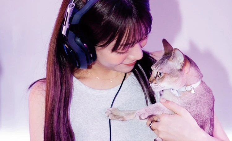 【貴島明日香の素顔】YouTuber、配信者、愛猫家…明日香のモデル以外の面に迫る!