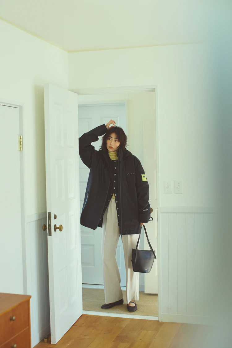 BAILAスタイリストが選ぶ「HELLY HANSEN（ヘリーハンセン）」の新名品3選｜春に向けて、“ちょこっとアウトドア”でおしゃれを刷新！【30代きれいめ派向けアウトドアブランド】