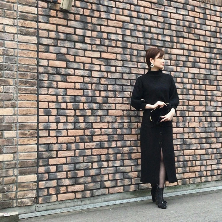 生地も形もお気に入り。ZARAのペンシルスカート_4