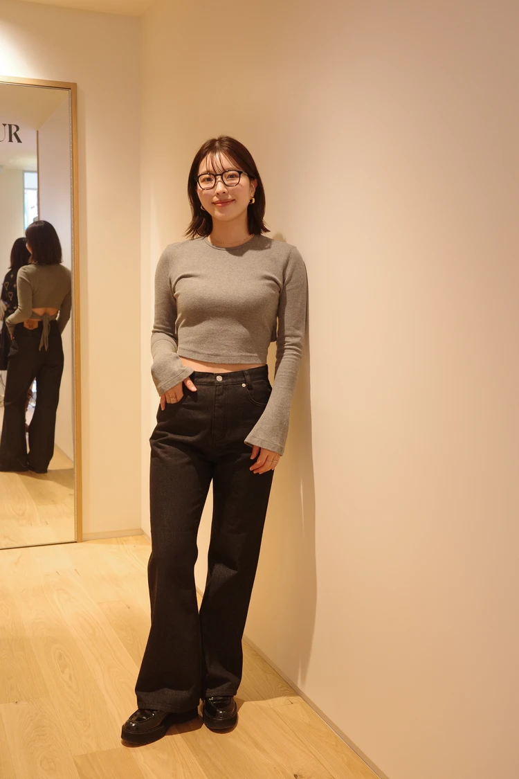 デニム　美脚デニム　ストレッチのきくデニム　