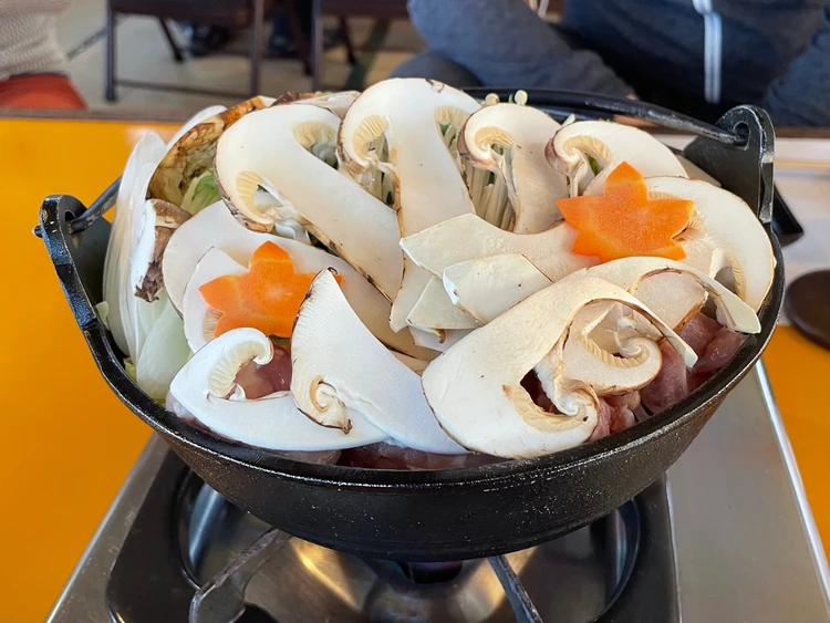 別所和苑　松茸鍋