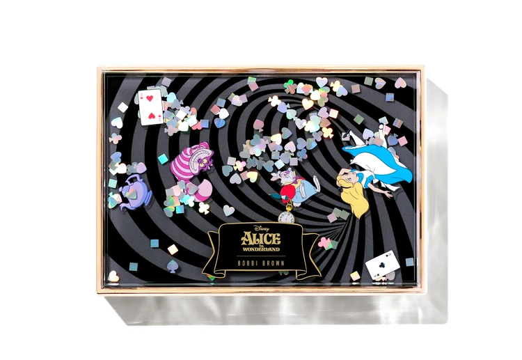 クリスマスコフレ ホリデー 限定品 ボビイブラウン アリス イン ワンダーランド アイシャドウ パレット 限定1種 ¥11000(2025年11月14日数量限定発売) *2025年11月7日より店頭予約開始 パッケージの写真 ディズニー アリス