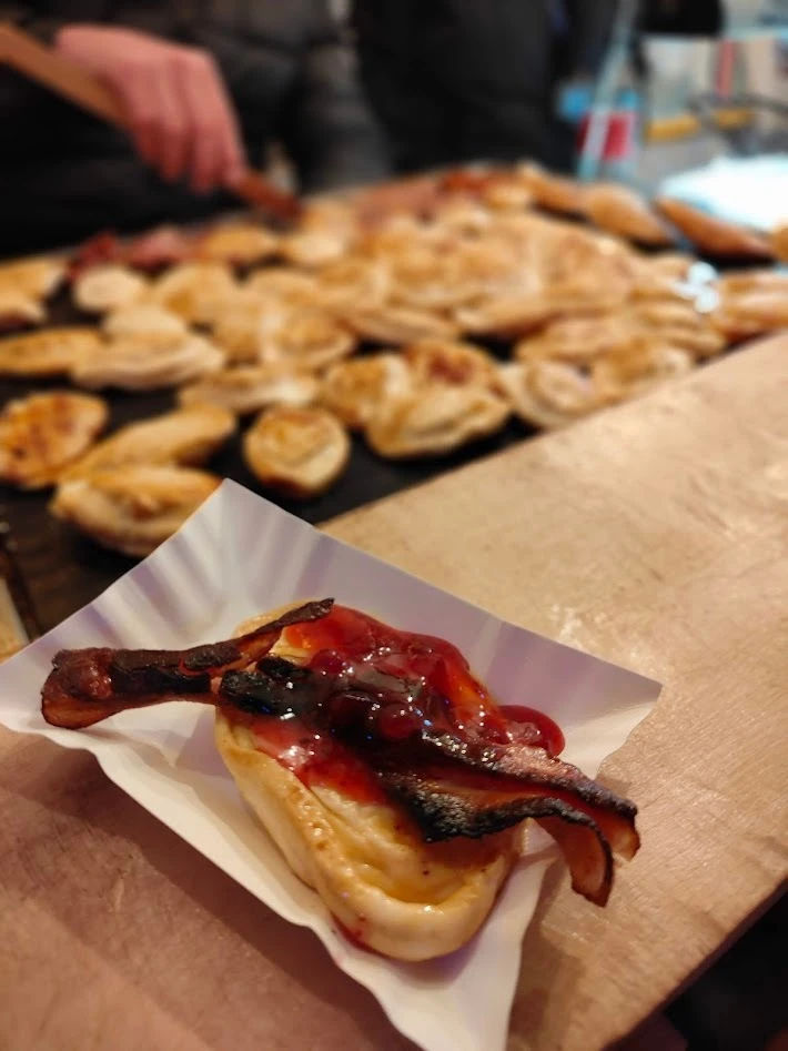 ポーランド ワルシャワ チーズ