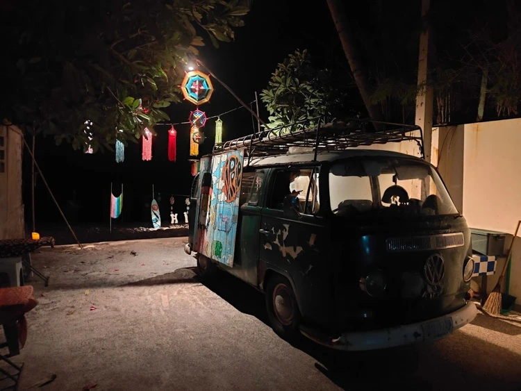 Hippie Bar　ホアヒン　バー　ビーチ