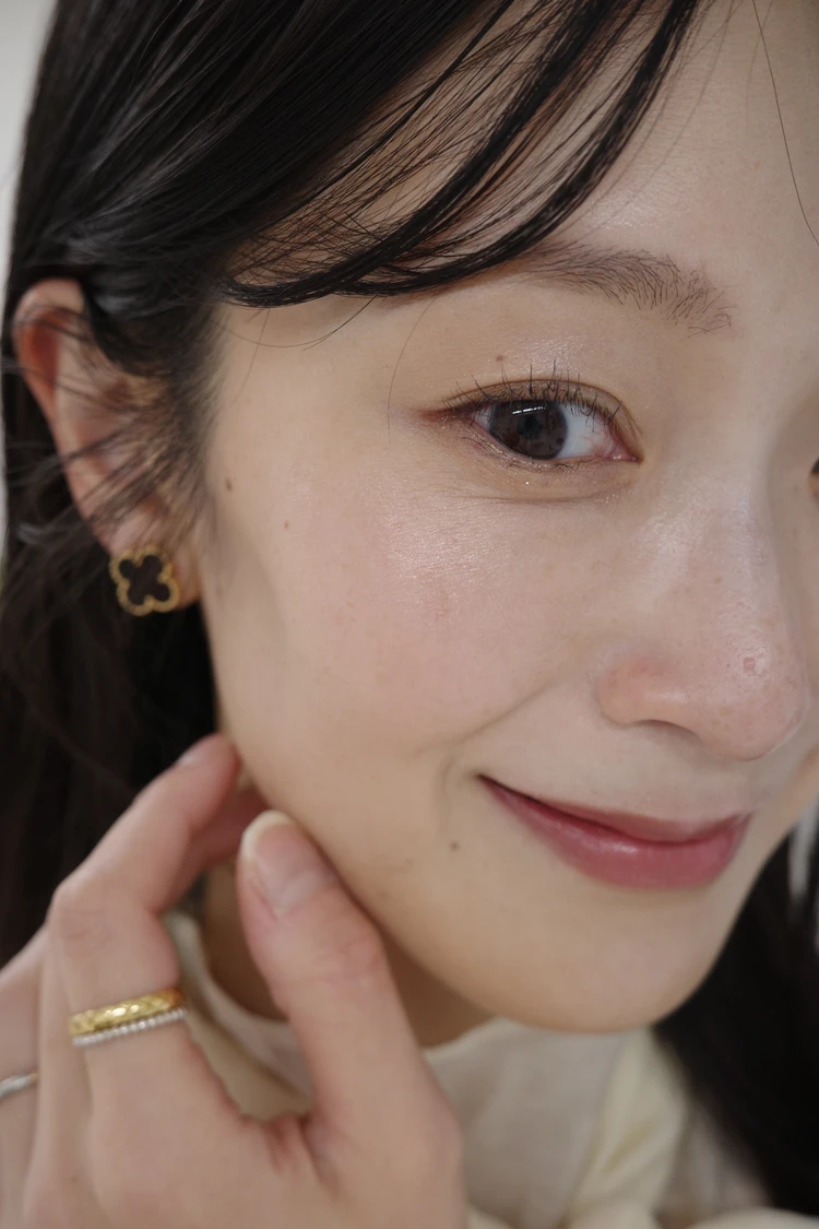 圧なく盛れるベースメイク