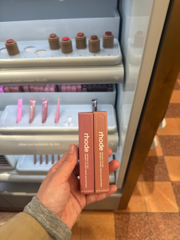 ヘイリービーバーのブランド、rhodeのリップを初めて買ってみた!人気カラー2色を正直レポ_1_3