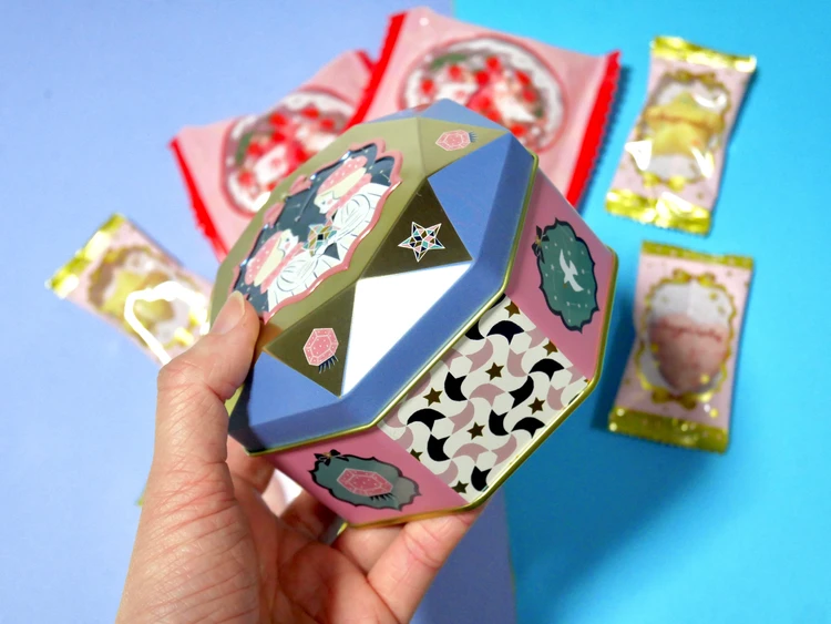 松風屋の「いちご×チョコレート」専門ブランド「いちごの日」　星の願い缶
