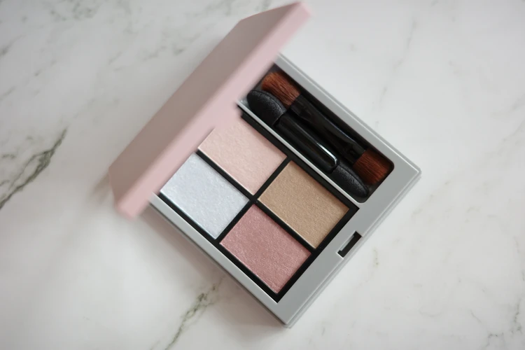 ミネラルクラッシィシャドー クワイエットグラム