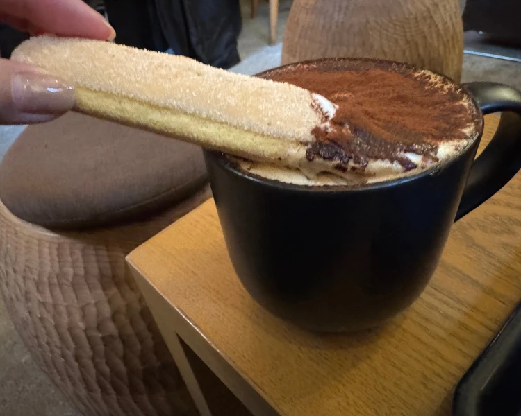 【スタバ】出会えたら絶対オーダーして！数店舗限定のホリデーシーズンご褒美メニュー🤎_7