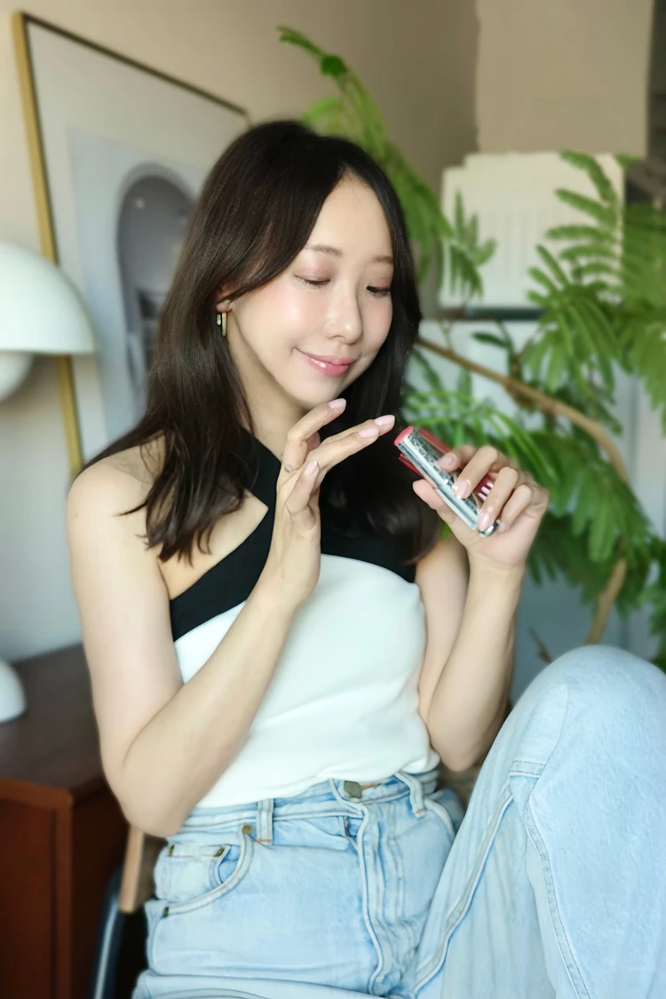 ディオールバックステージ ロージー グロウ スティック