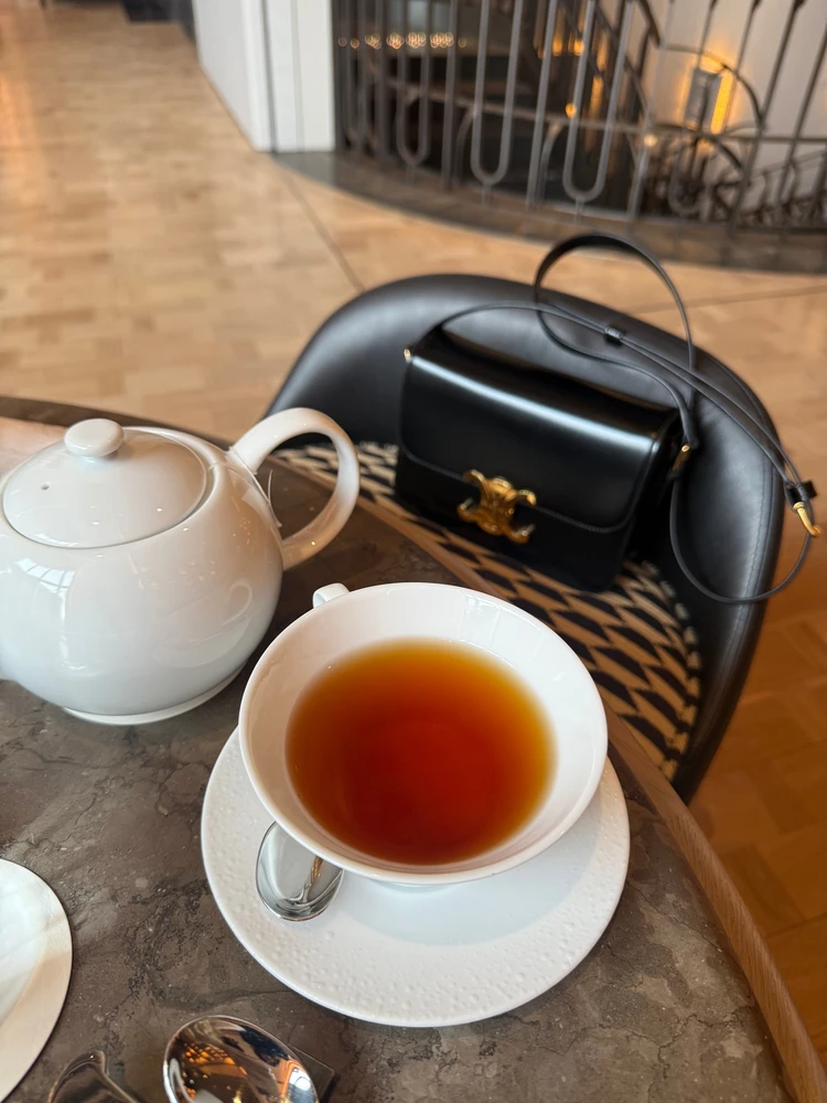 可愛いだけじゃない。大人女子会はJANUの“ストロベリー&ホワイト”で完成_1_2