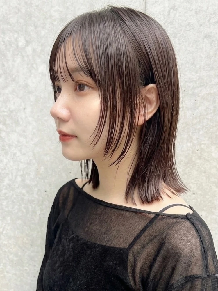 30代 髪型 ミディアムのサイド