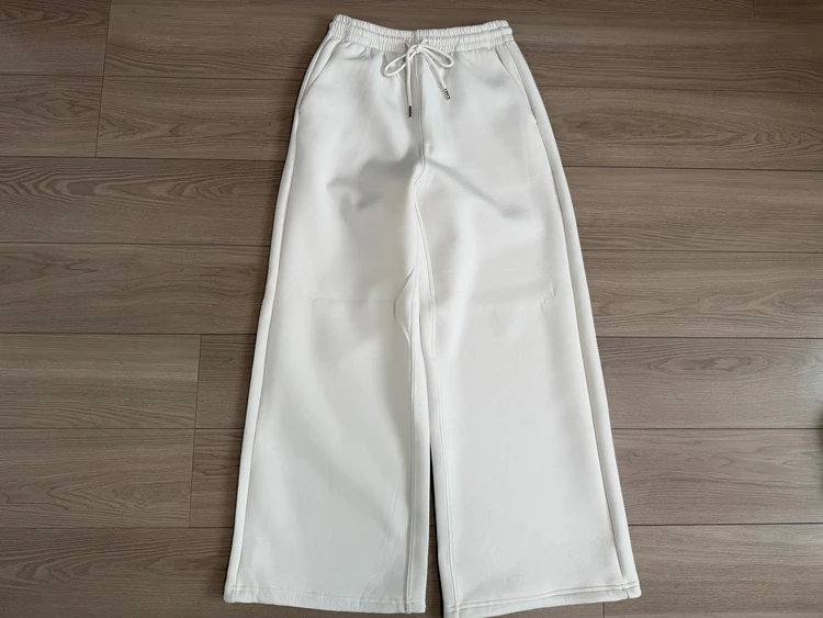 GU パフスウェットバギーパンツ