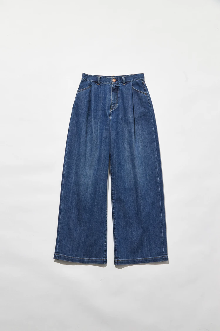 金子綾　23区DENIM サマー ストレート ワイド パンツ　サイズ36 金子綾さんが23区の“涼映えデニム”を着回し、大人の夏デニム