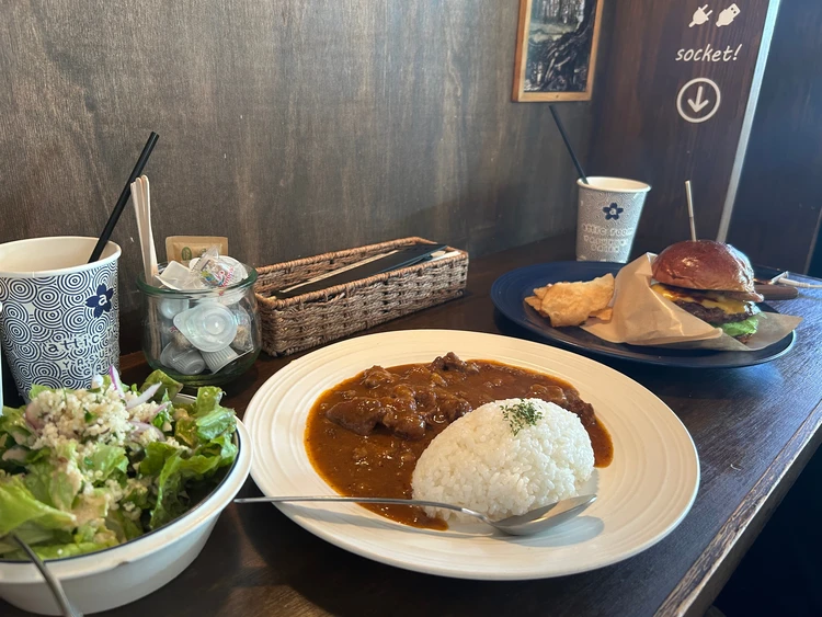 【年間100回以上カフェ作業をする私が厳選】 九段下/市ヶ谷の集中できる静かな隠れ家「atticroom」_3