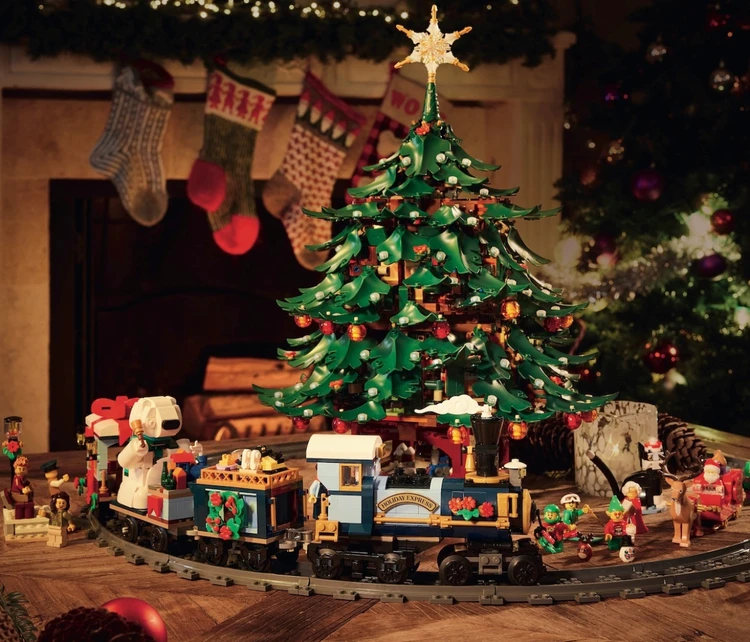 【レゴ®のクリスマスツリー】が我が家の定番！ 新作は大人も子供も夢中になれる豪華版