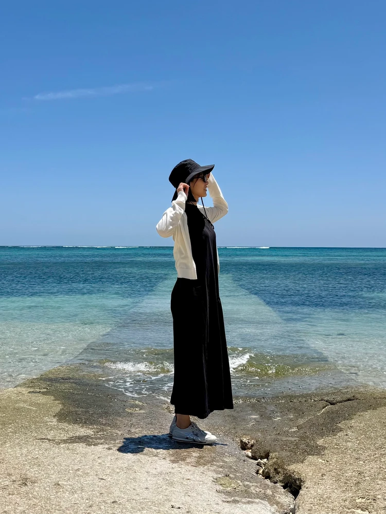 海辺のワンピースコーデ