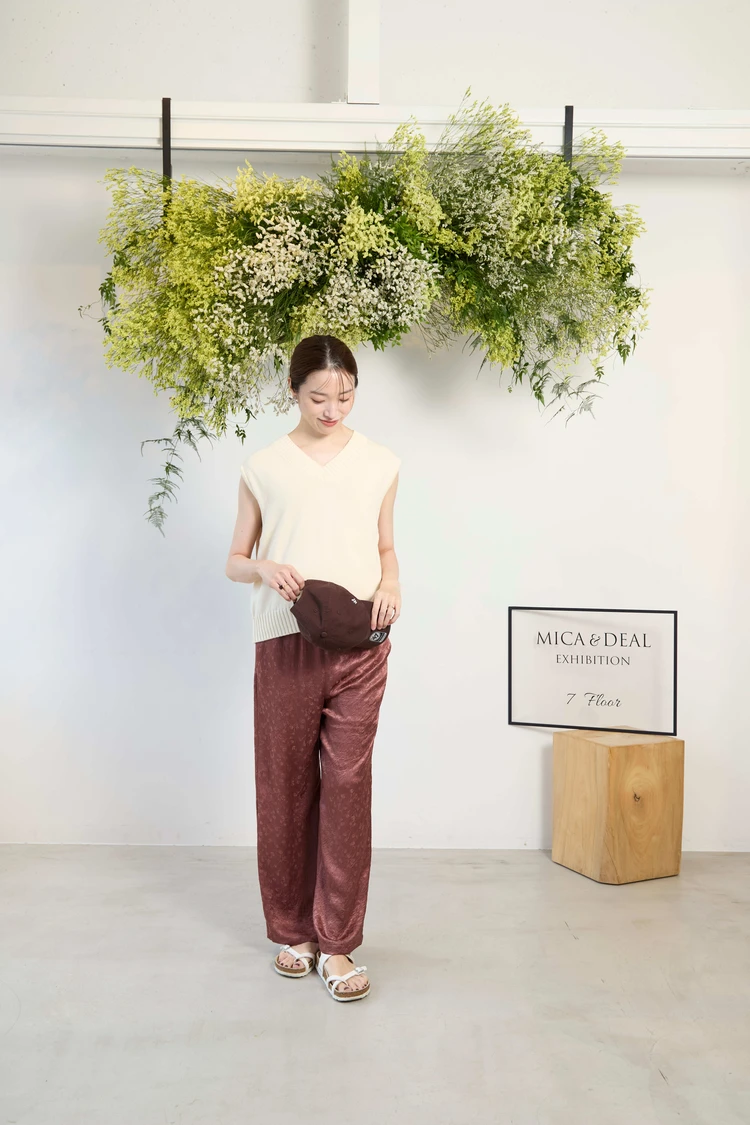 マイカ　＆　ディール　MICA　DEAL　2026　春夏　展示会　コーデ　30代
