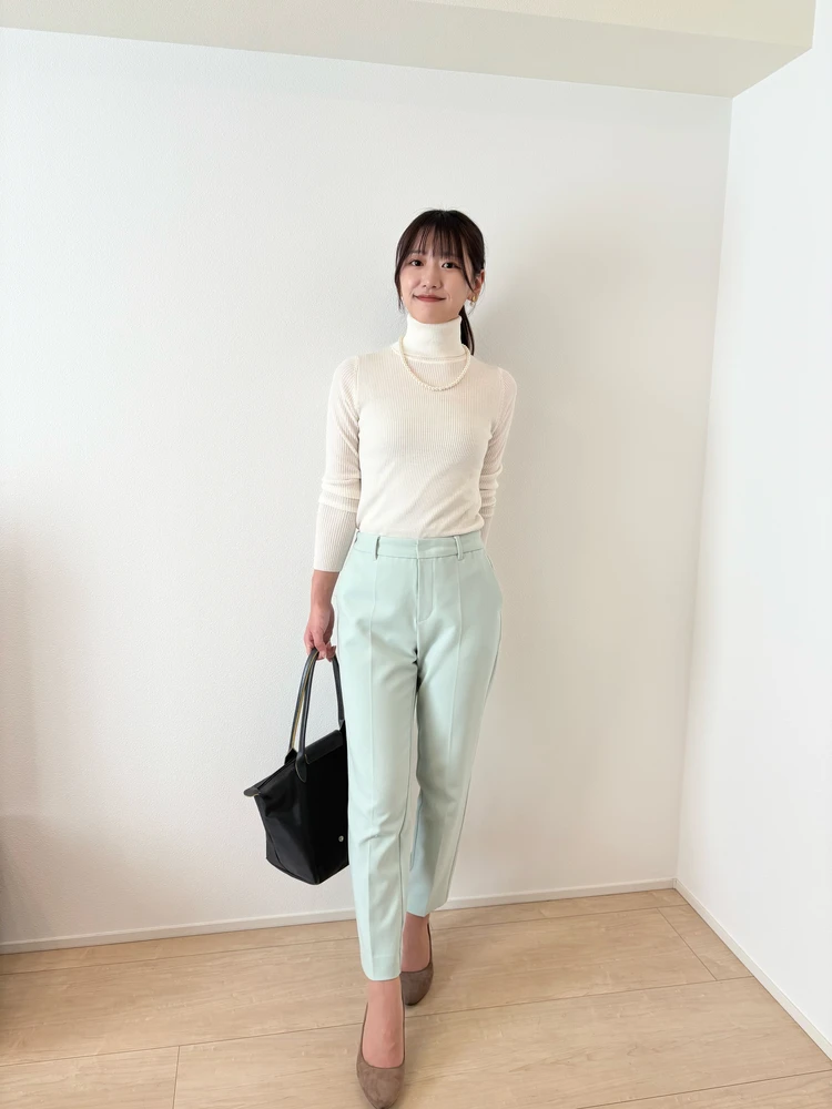 ユニクロ　リブタートルネック