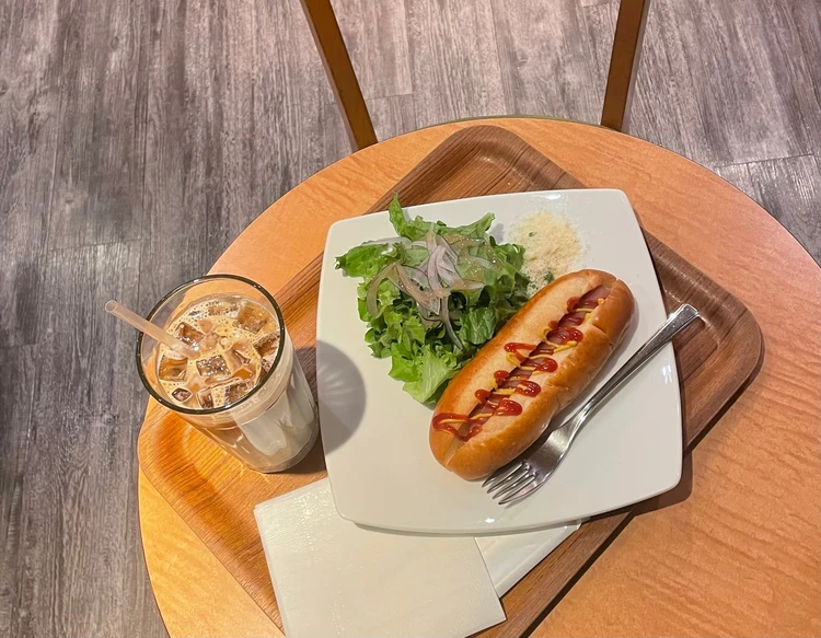 ニューヨーカーズカフェ ホットドッグ