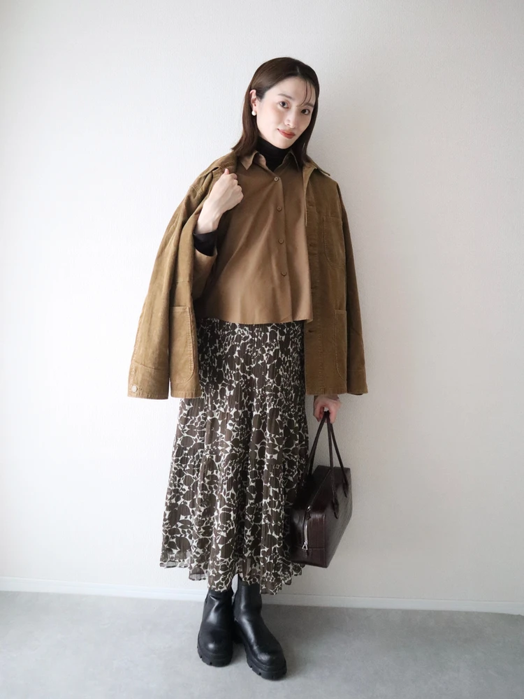 UNIQLO ユニクロ　ブラウン　トレンド　ワントーン　レイヤード　冬　コーデ　