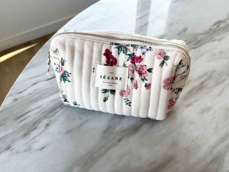 海外コスメ多め！育児中バイラーズの『リアルなコスメポーチの中身』を全部見せ！_1