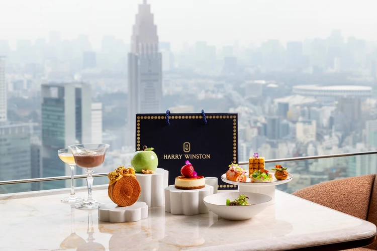 【HARRY WINSTON（ハリー・ウィンストン）】「パーク ハイアット 東京」とコラボレーション！ 優雅なアフタヌーンティーを開催