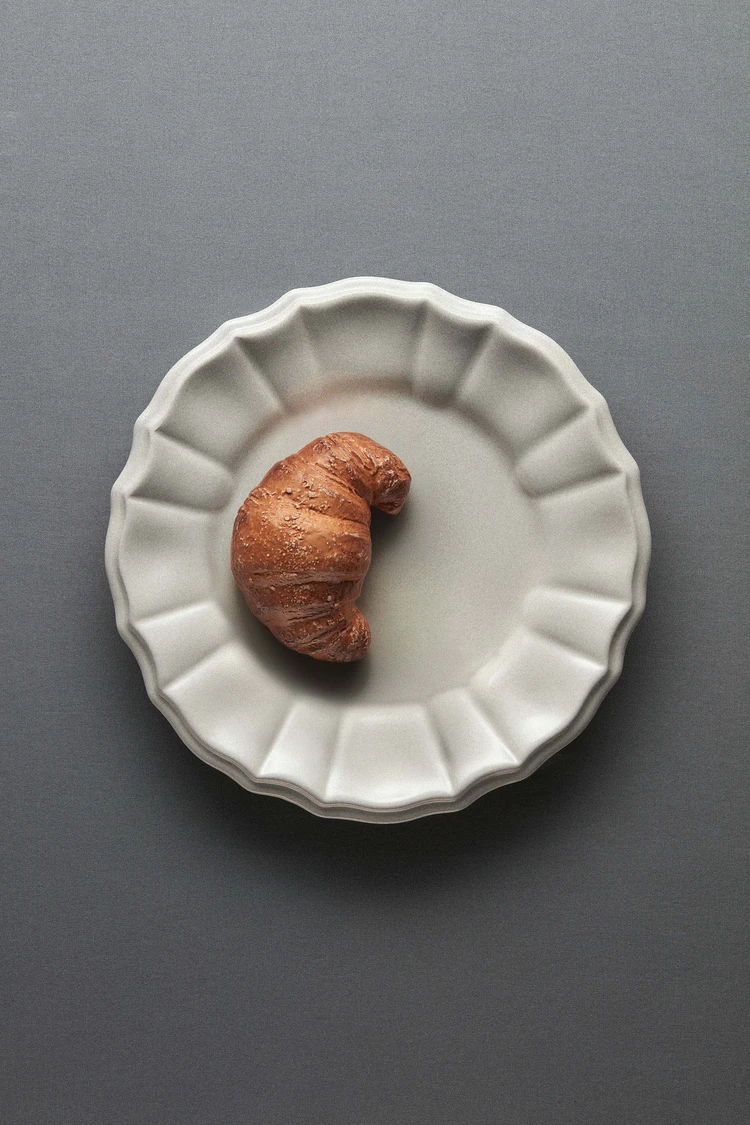 ディオール　お皿　クロワッサン