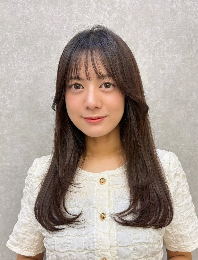 30代 髪型・ロングの正面