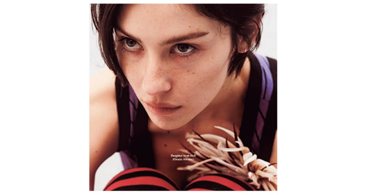 『​​​Daughter from Hell』​​​Gracie Abrams