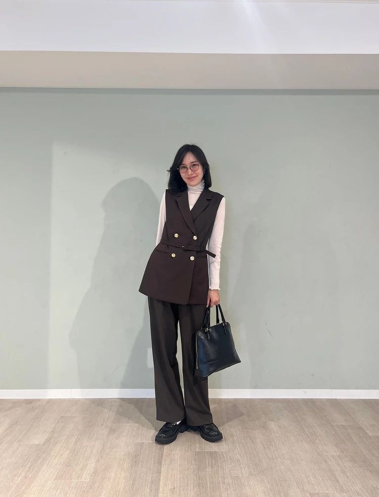 秋に取り入れたいブラウンカラーのアイテムを使ったコーデ３選_3