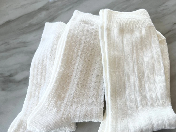 【UNIQLO新作】甘さアップ！春に履きたい白ソックスを更新_3