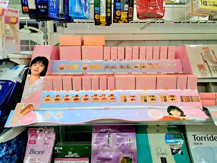 コンビニコスメが想像以上のクオリティ！春に試したい大人の韓国リップ２選_1