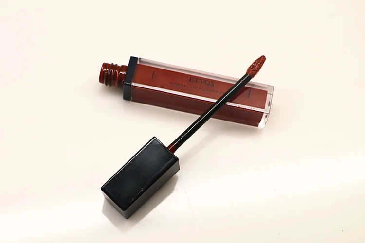 オフィスでの乾燥対策＆血色感に。ETVOSのリッププランパー1本で完結【愛用品】 #美容部_2