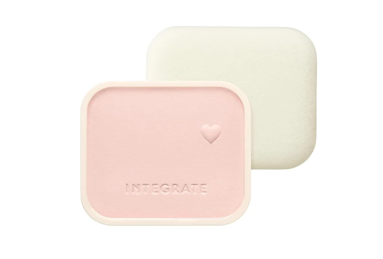 くみっきー 舟山久美子さん 時短メイク編 トーンアップパウダーUV(医薬部外品) ¥1650/インテグレード