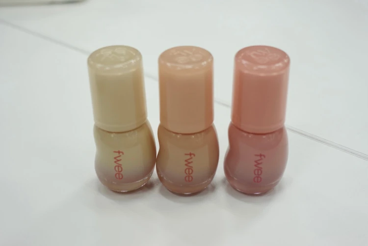 【徹底解説】日本限定色fwee(フィー)3Dボリューミンググロス_2