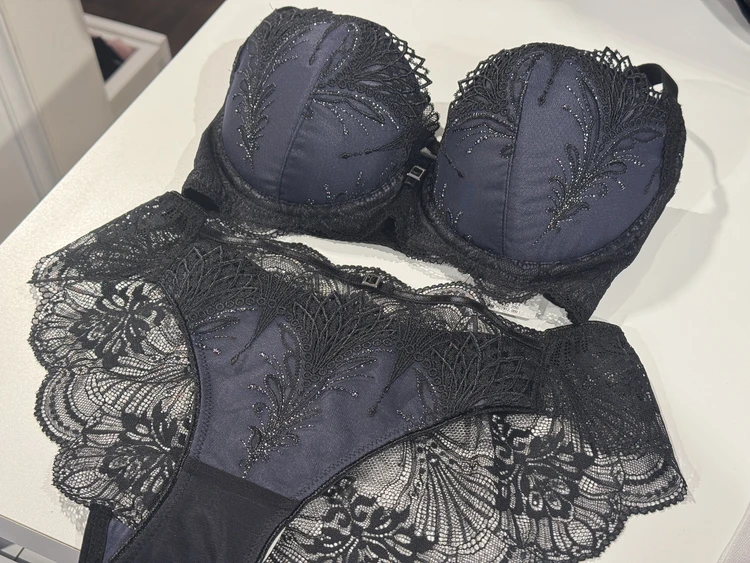 ガードルはいてますか？ 30代の体に必要なアイテムが分かる“下着の健康診断“【ブラデリス フィッティング体験】_14