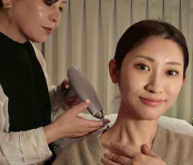 日本ではまだ珍しいのに、効果は桁違い。 最新の輪郭管理ケアを受けてきました_4