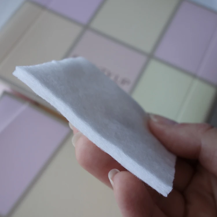 ふわふわで肌あたりの良い資生堂のコットン。スキンケアに使いやすい